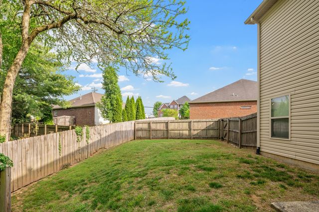 1026 Ryan Ct, Gallatin, TN 37066