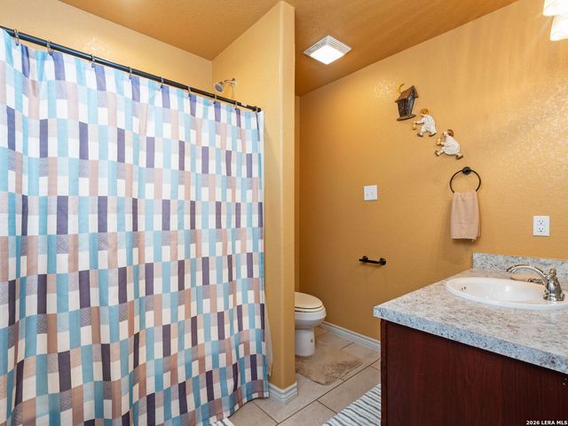154 Red Fox, Poteet, TX 78065