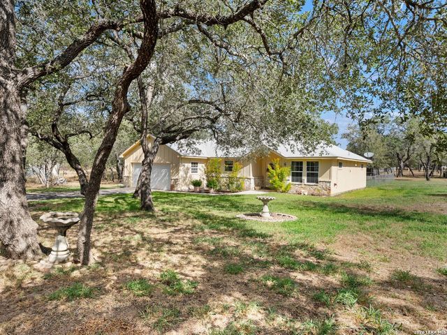 154 Red Fox, Poteet, TX 78065