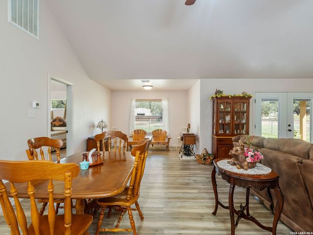 154 Red Fox, Poteet, TX 78065