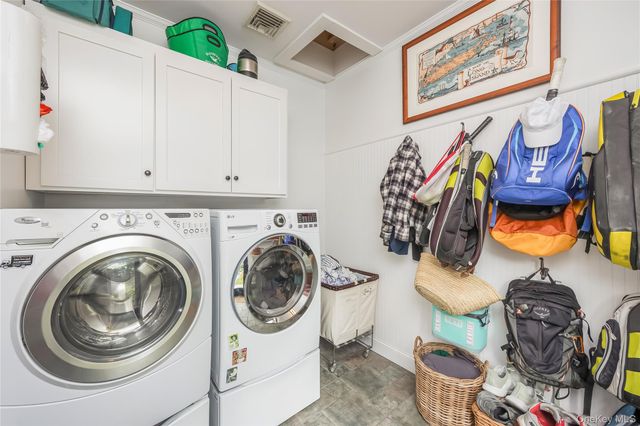 151 Church Avenue, Islip, NY 11751