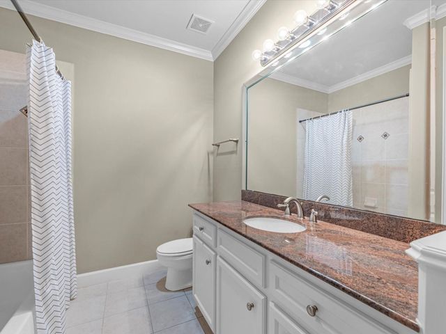 107 Dennis Street, Houston, TX 77006