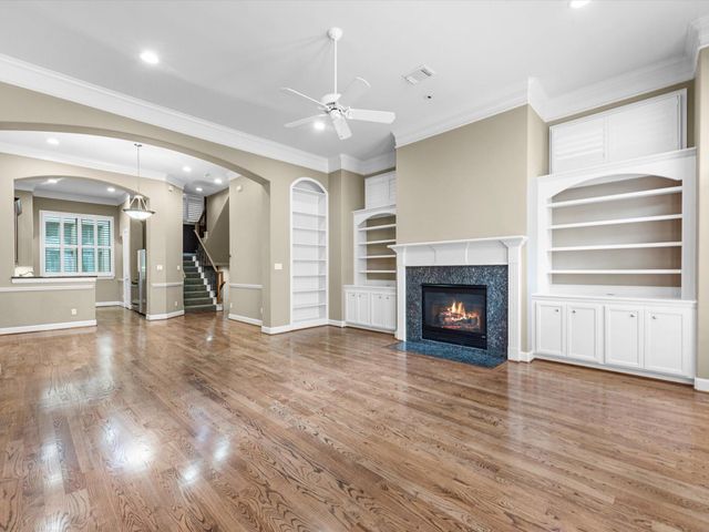 107 Dennis Street, Houston, TX 77006