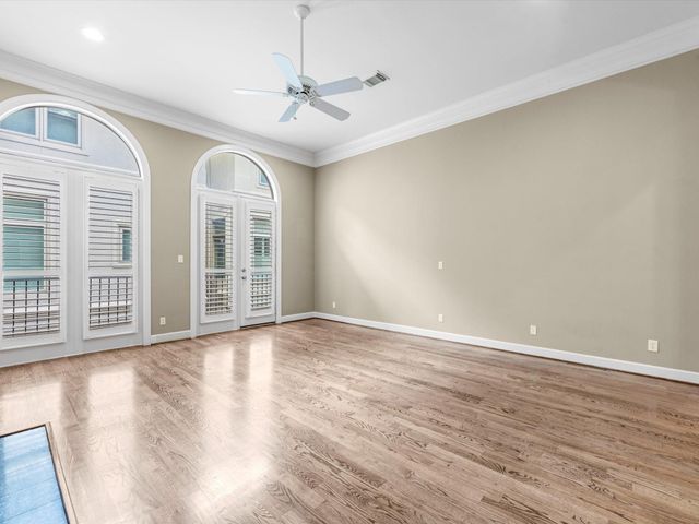 107 Dennis Street, Houston, TX 77006