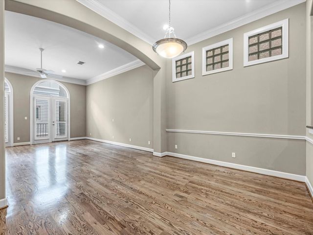 107 Dennis Street, Houston, TX 77006