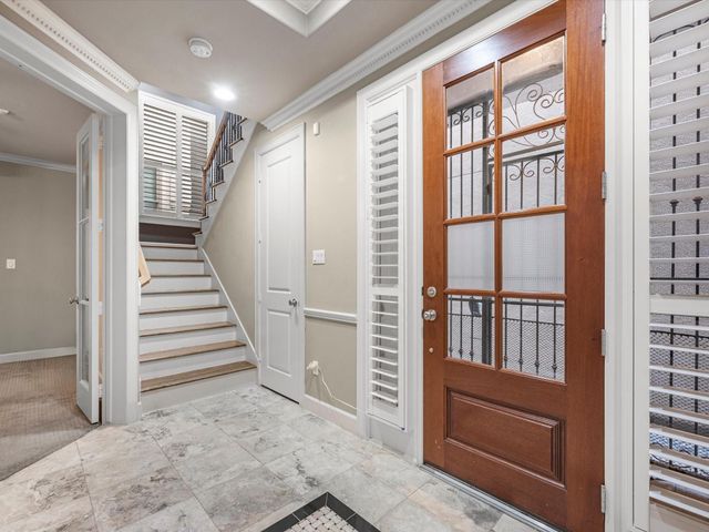 107 Dennis Street, Houston, TX 77006