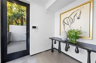 2033 Glencoe, Los Angeles, CA 90068