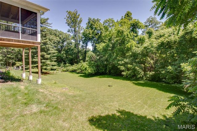 2807 Grovelin Street, Godfrey, IL 62035