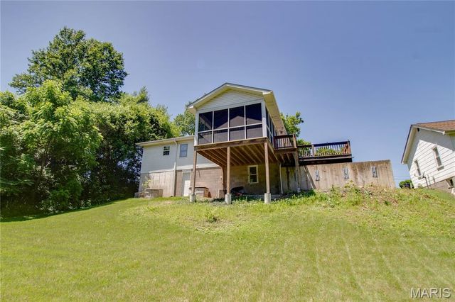 2807 Grovelin Street, Godfrey, IL 62035