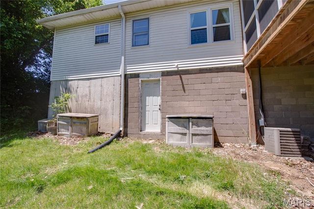 2807 Grovelin Street, Godfrey, IL 62035