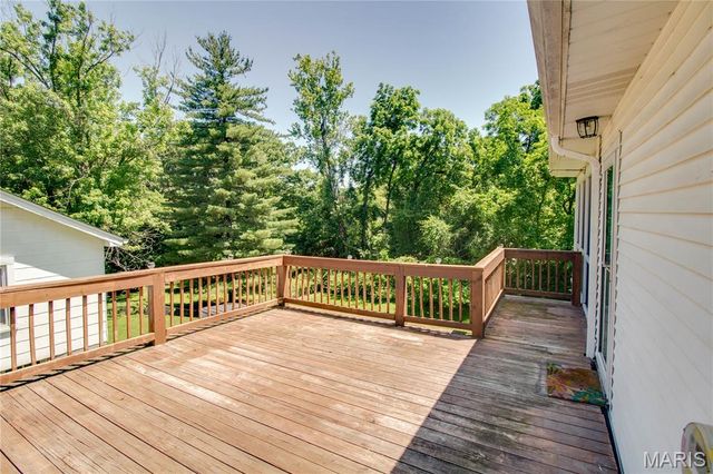 2807 Grovelin Street, Godfrey, IL 62035