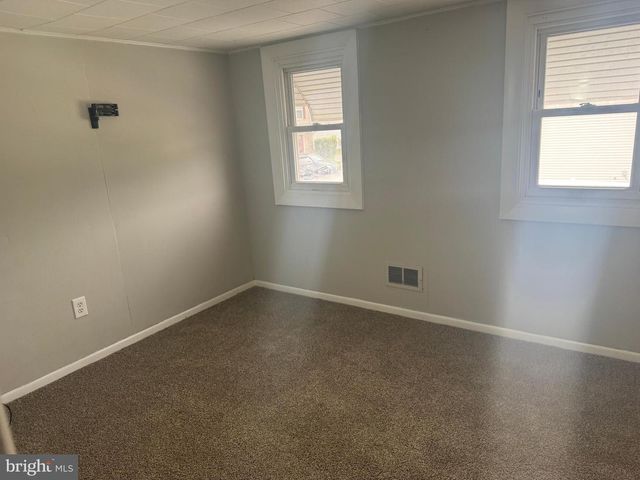 204 GRANT ST, Parkesburg, PA 19365
