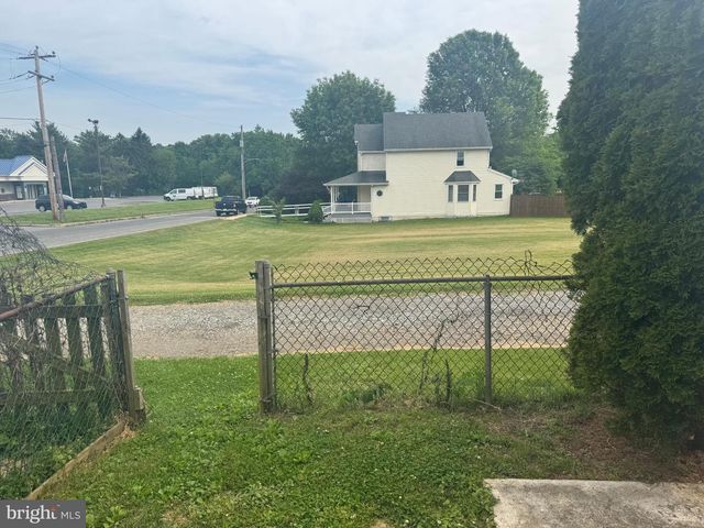 204 GRANT ST, Parkesburg, PA 19365