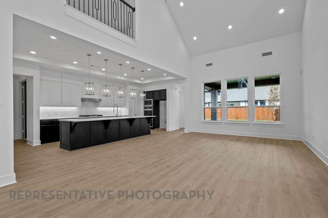 12023 Lake View Boulevard, Mont Belvieu, TX 77523