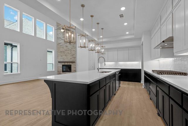12023 Lake View Boulevard, Mont Belvieu, TX 77523
