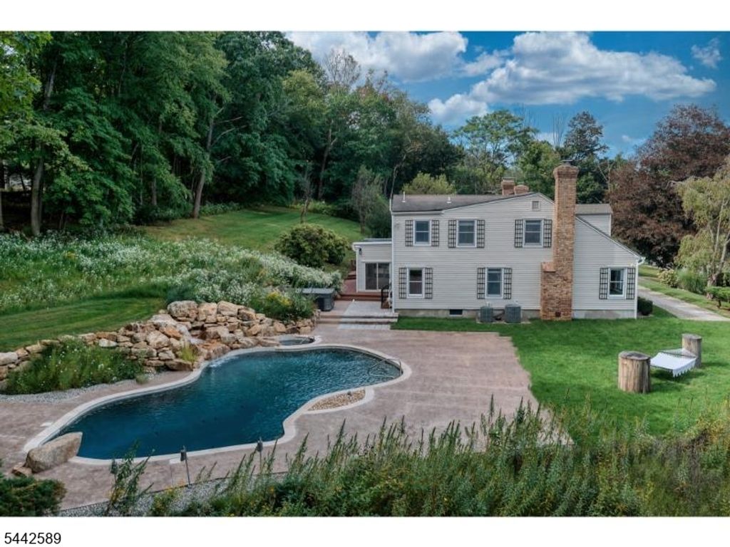 41 Washington Corner Rd, Bernardsville Boro, NJ 07924 — exterior