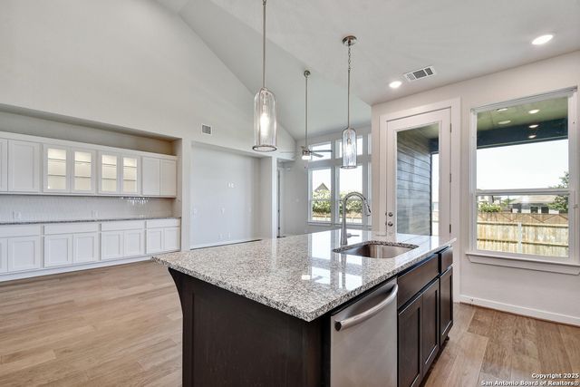 115 Red Deer, Cibolo, TX 78108