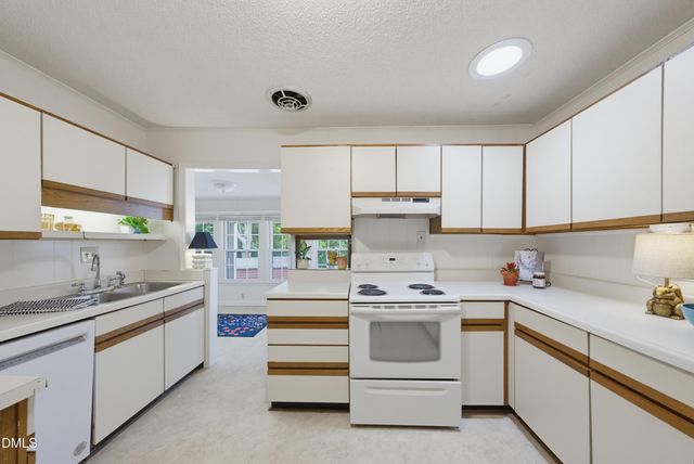 306 Plainview Avenue, Raleigh, NC 27604