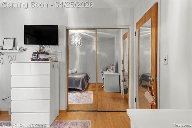 21721 Nowlin Street, Dearborn, MI 48124
