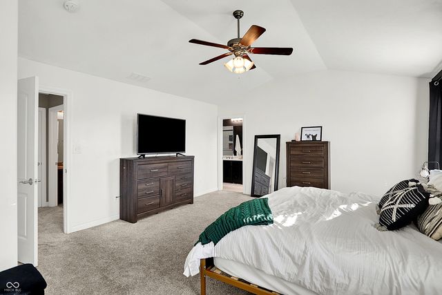 523 Genisis Drive, Whiteland, IN 46184