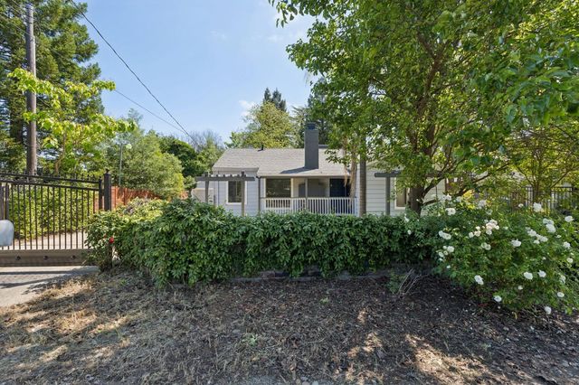 2312 Garfield Ave, Carmichael, CA 95608