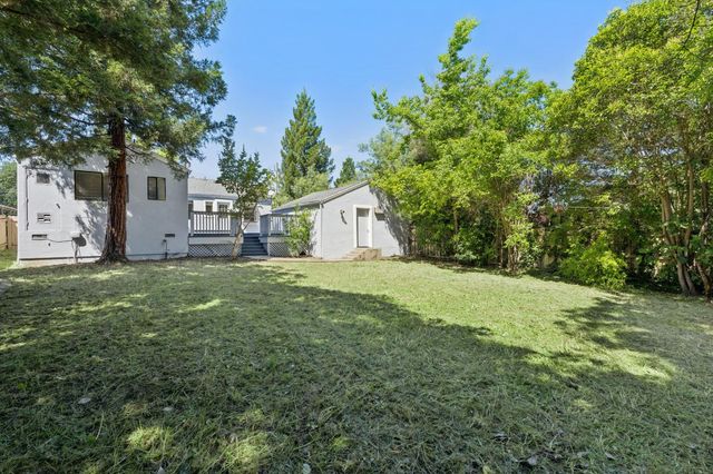 2312 Garfield Ave, Carmichael, CA 95608