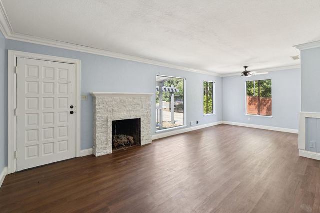 2312 Garfield Ave, Carmichael, CA 95608