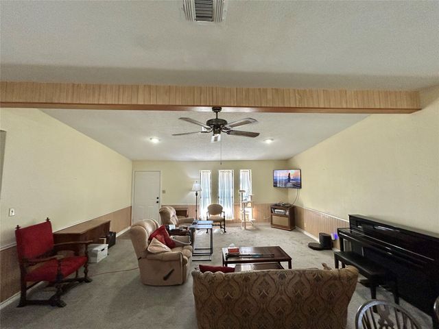 266 Old Spanish Trail, Valley View, TX 76272