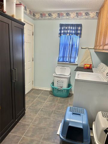 266 Old Spanish Trail, Valley View, TX 76272