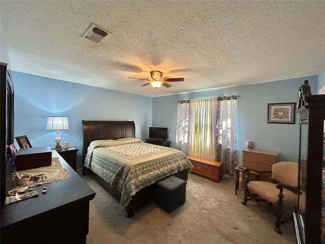 266 Old Spanish Trail, Valley View, TX 76272