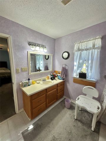 266 Old Spanish Trail, Valley View, TX 76272