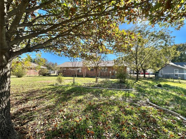 266 Old Spanish Trail, Valley View, TX 76272