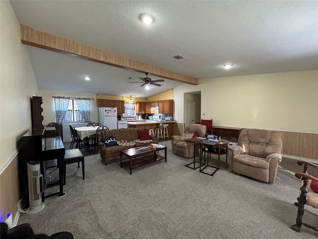 266 Old Spanish Trail, Valley View, TX 76272