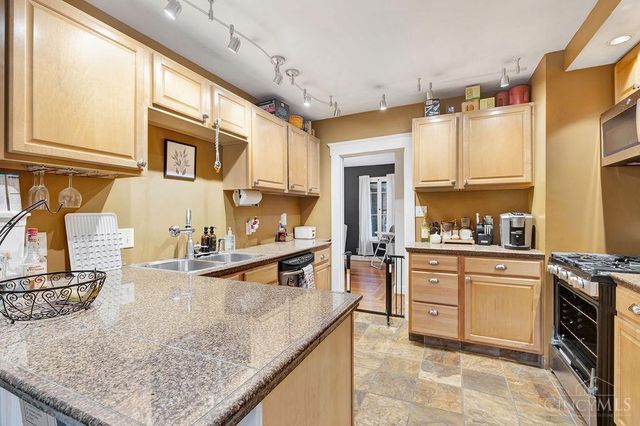 1813 Sutton Avenue, Cincinnati, OH 45230