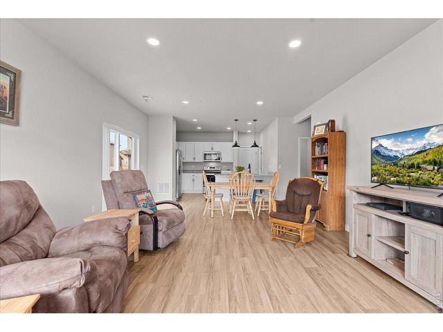 6611 4th St Rd 1, Greeley, CO 80634