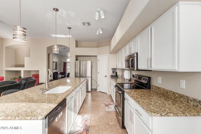 10629 E EL MORO Avenue, Mesa, AZ 85208