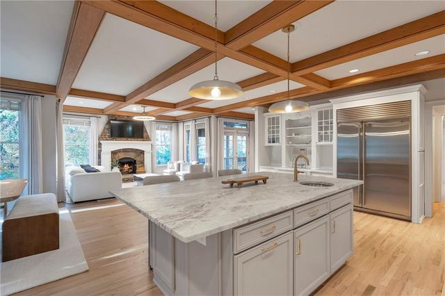 325 White Columns Court, Milton, GA 30004