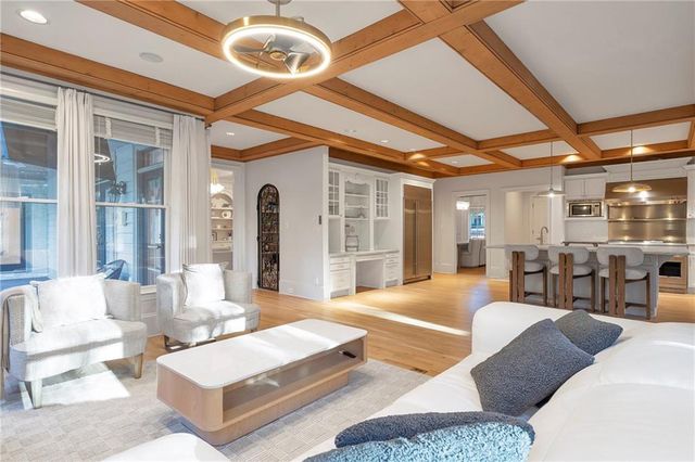 325 White Columns Court, Milton, GA 30004