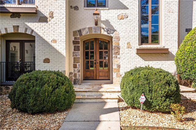 325 White Columns Court, Milton, GA 30004