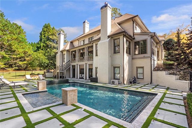 325 White Columns Court, Milton, GA 30004