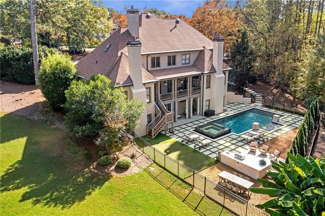 325 White Columns Court, Milton, GA 30004