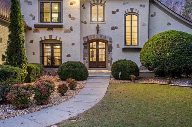 325 White Columns Court, Milton, GA 30004