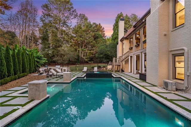 325 White Columns Court, Milton, GA 30004