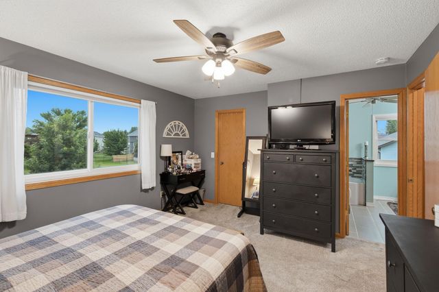 6204 176th Street W, Farmington, MN 55024
