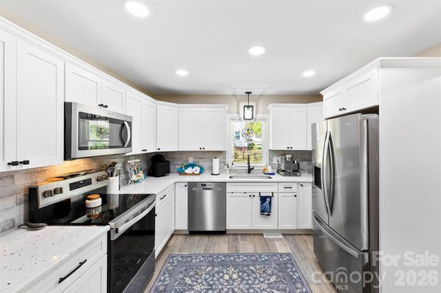 203 Blanche Avenue, Belmont, NC 28012