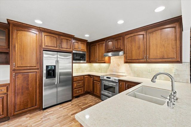 11780 Alta Sierra Dr, Grass Valley, CA 95949