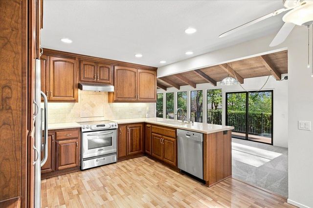 11780 Alta Sierra Dr, Grass Valley, CA 95949