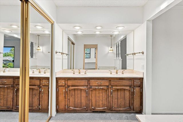 11780 Alta Sierra Dr, Grass Valley, CA 95949