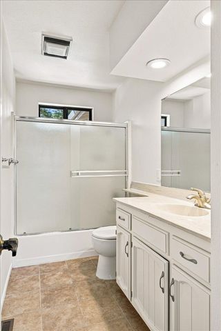 11780 Alta Sierra Dr, Grass Valley, CA 95949