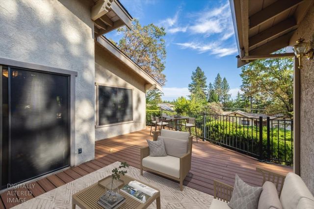 11780 Alta Sierra Dr, Grass Valley, CA 95949